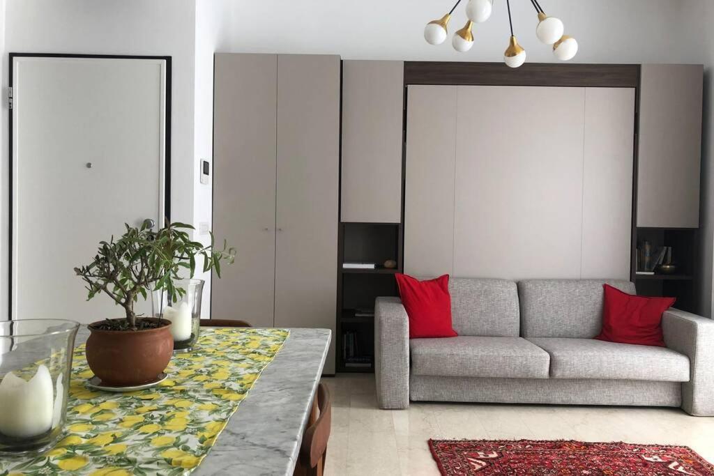 Ampio Ed Incantevole Monolocale A Citylife Milano Eksteriør billede